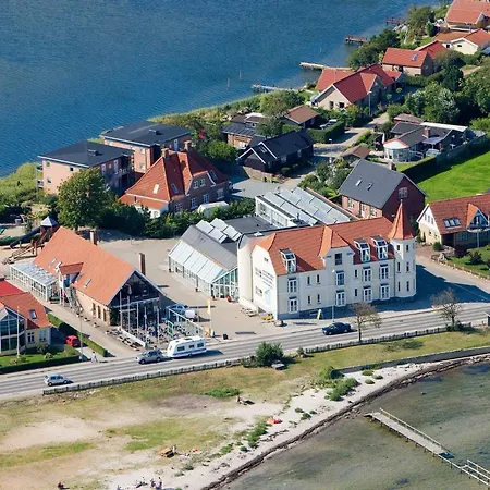 Xvi * Hejls